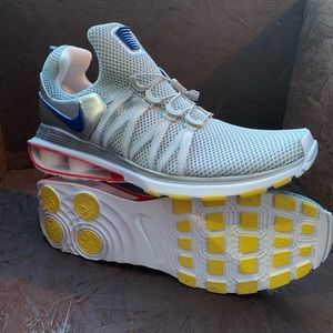 ☑️ NIKE ☑️  Shox Gravity
